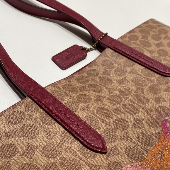 Limited Edition Coach Signature Rexy Carriage Print Highline Tote Rainbow Rare - Picture 13 of 14